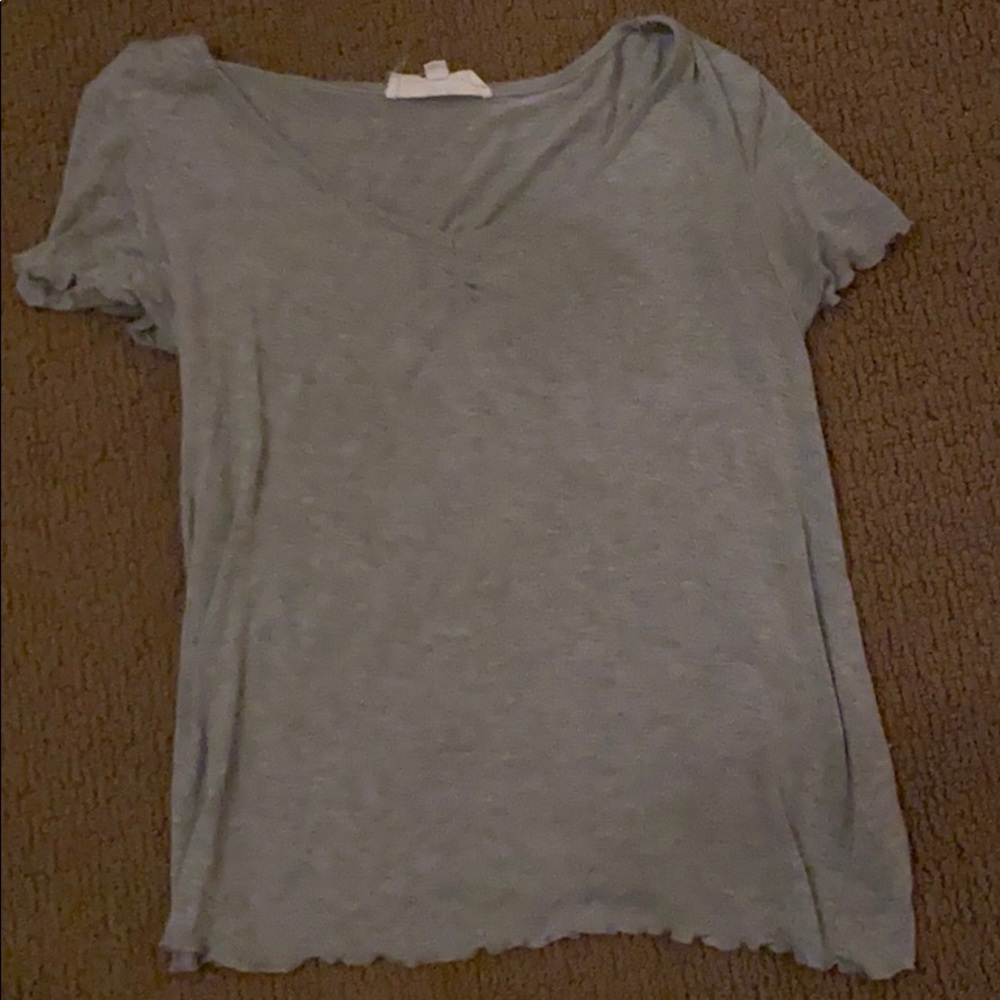 Cute grey t shirt
